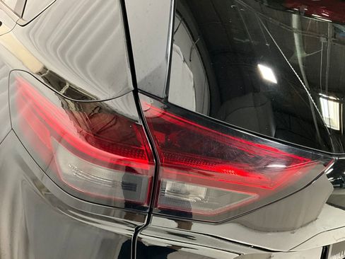 Used 2024 Nissan Rogue SV image 26