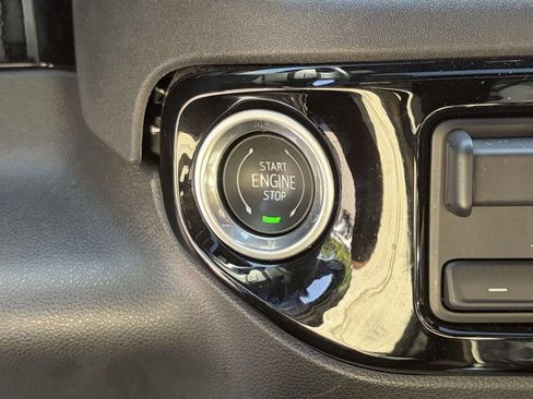Used 2023 Chevrolet Silverado 1500 High Country w/ High Country Premium Package AWD/4WD image 31