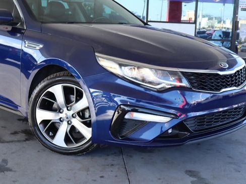 Used 2020 Kia Optima S image 2