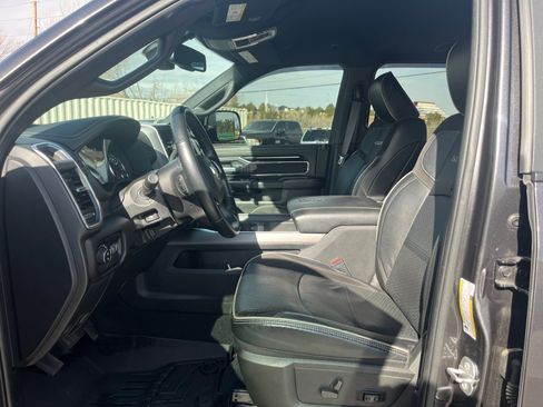 Used 2022 RAM 2500 Laramie image 12