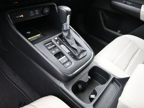 Used 2025 Honda CR-V EX-L image 3