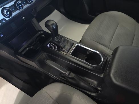 Used 2018 Toyota Tacoma SR RWD image 20