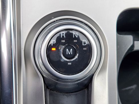 Used 2020 Ford Explorer XLT w/ Equipment Group 202A image 13