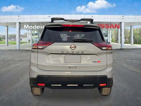 New 2026 Nissan Rogue SV image 4