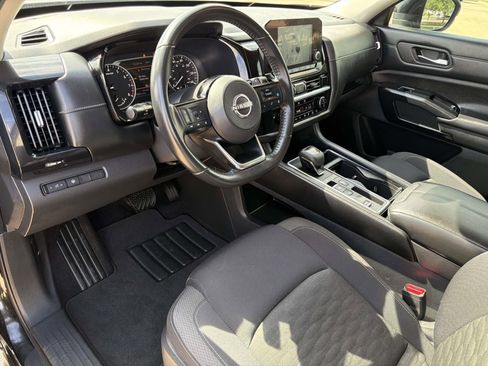 Used 2022 Nissan Pathfinder SV w/ SV Black Package FWD image 24