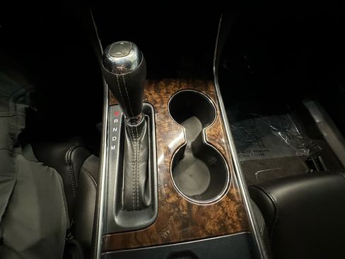 Used 2015 Chevrolet Impala LT w/ Convenience Package image 20