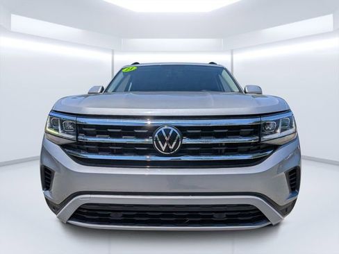 Certified 2023 Volkswagen Atlas SE w/ Black Wheel Package FWD image 5
