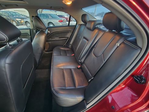Used 2012 Ford Fusion SEL image 18