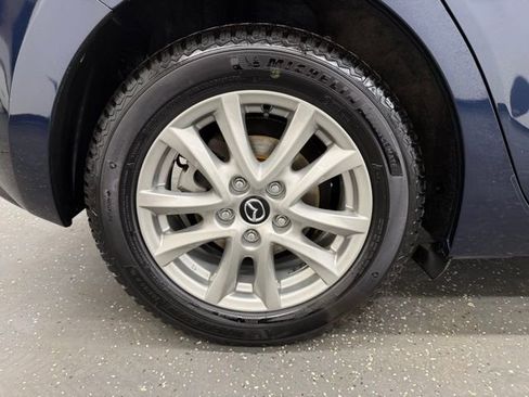 Used 2015 MAZDA MAZDA3 i Touring w/ Technology Package image 21