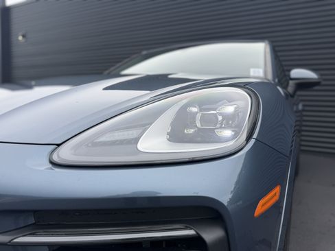 Used 2019 Porsche Cayenne AWD/4WD image 11