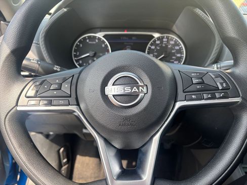 Used 2025 Nissan Sentra SV FWD image 25