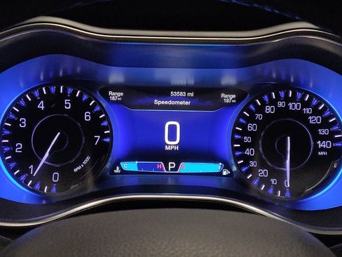 Used 2016 Chrysler 200 C w/ Premium Lighting Group FWD image 23