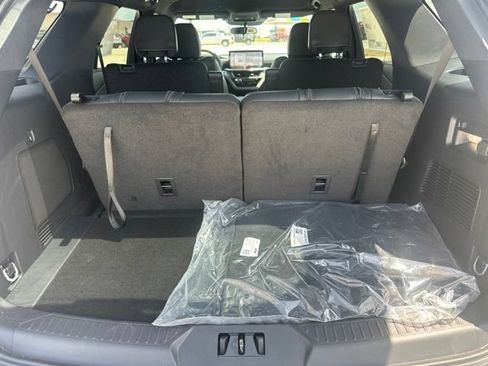 New 2026 Ford Explorer ST-Line AWD/4WD image 14