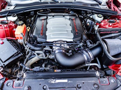 Used 2018 Chevrolet Camaro SS image 10