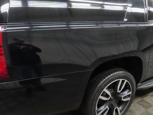 Used 2019 Chevrolet Suburban Premier image 30