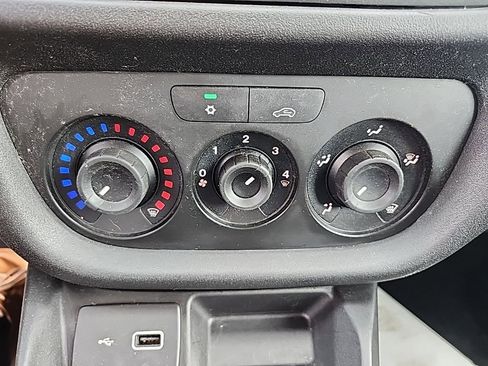 Used 2021 RAM ProMaster City Tradesman w/ Window Group 09 image 23