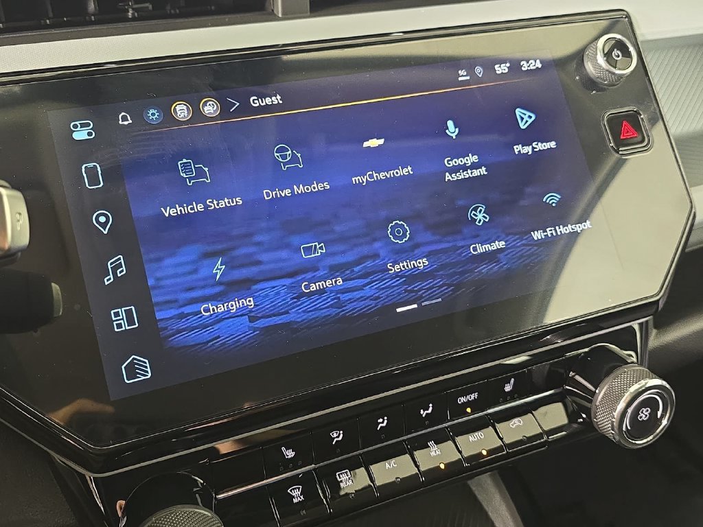 New 2027 Chevrolet Bolt LT w/ Comfort Package FWD image 17