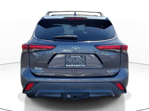Used 2021 Toyota Highlander Limited FWD image 5