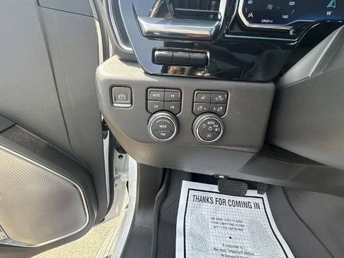 Used 2023 Chevrolet Silverado 1500 High Country w/ High Country Premium Package image 18