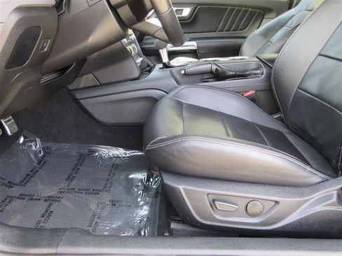 Used 2021 Ford Mustang Premium image 21