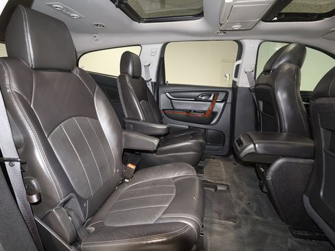 Used 2014 Chevrolet Traverse LTZ AWD/4WD image 18