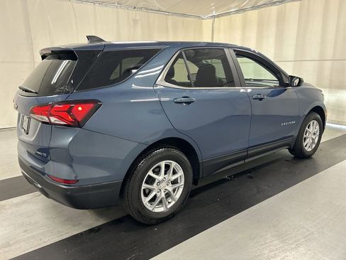Used 2024 Chevrolet Equinox LT image 2