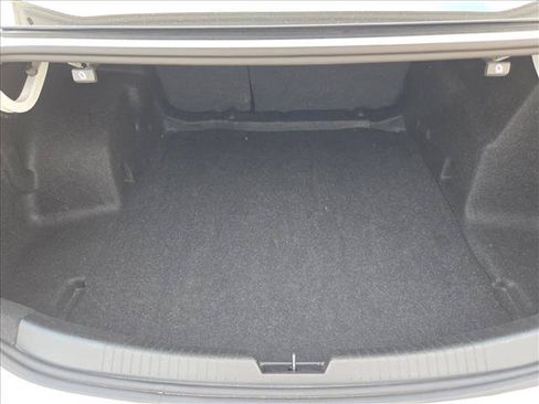 Used 2025 Chevrolet Malibu LT FWD image 6