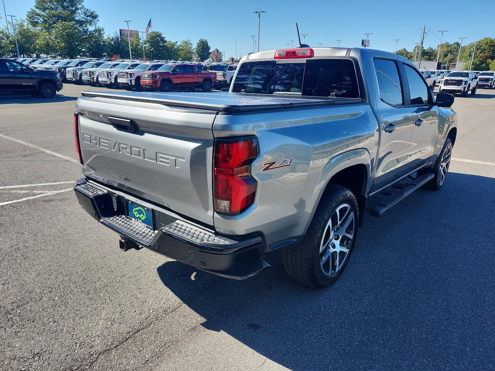 Used 2024 Chevrolet Colorado Z71 w/ Z71 Convenience Package 2 AWD/4WD image 3