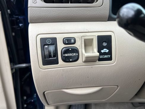 Used 2006 Toyota Corolla LE FWD image 31