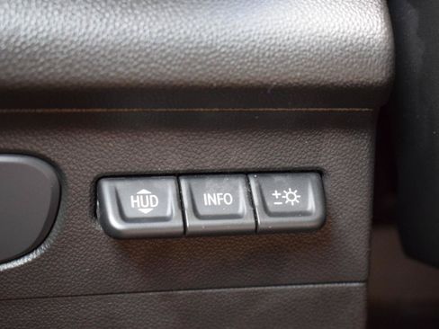 Used 2021 Buick Envision Essence w/ Technology Package I FWD image 20