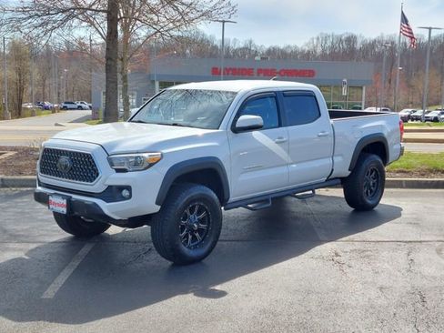 Used 2018 Toyota Tacoma TRD Off-Road image 15