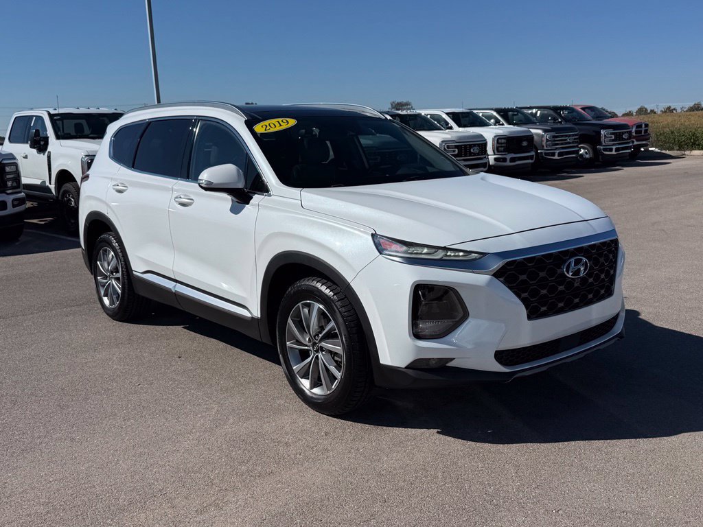 Used 2019 Hyundai Santa Fe AWD image 2
