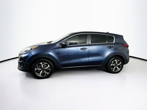 Used 2022 Kia Sportage LX image 4