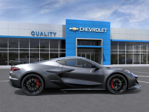 New 2027 Chevrolet Corvette Grand Sport RWD image 5