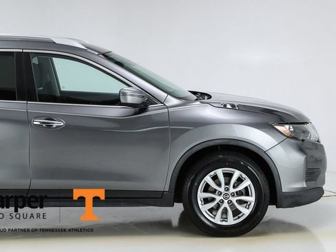Used 2019 Nissan Rogue SV FWD image 12
