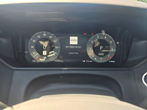 Used 2026 Land Rover Range Rover Velar Dynamic SE AWD/4WD image 27