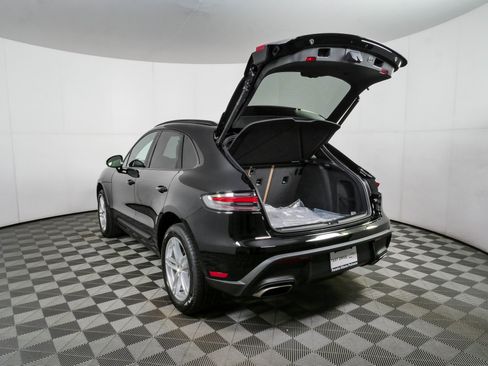 New 2026 Porsche Macan AWD/4WD image 34