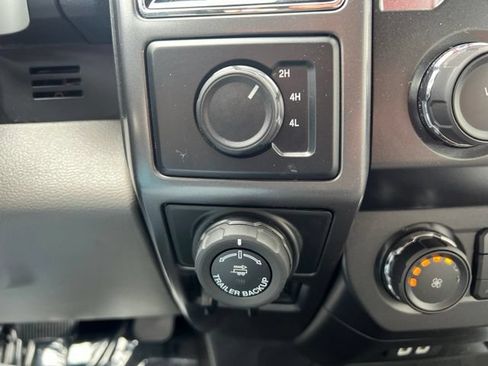 Used 2020 Ford F150 XLT w/ Equipment Group 302A Luxury AWD/4WD image 27