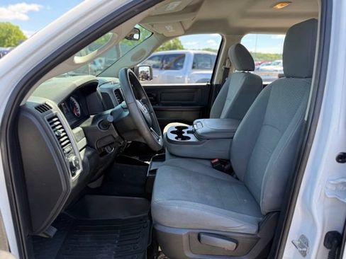 Used 2019 RAM 1500 Express w/ Wheel & Sound Group AWD/4WD image 10