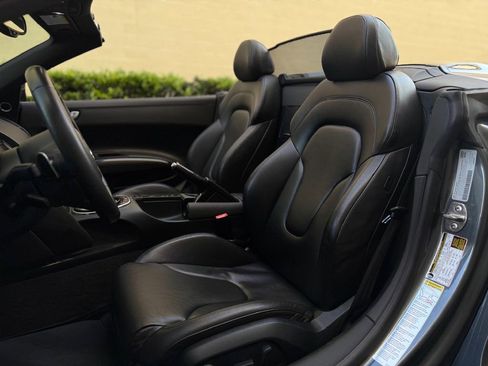 Used 2012 Audi R8 V10 image 25