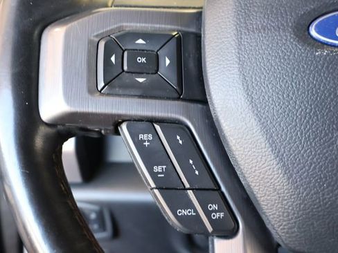 Used 2019 Ford Expedition Platinum RWD image 27