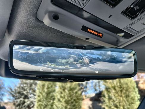 Used 2026 Land Rover Defender 110 image 20