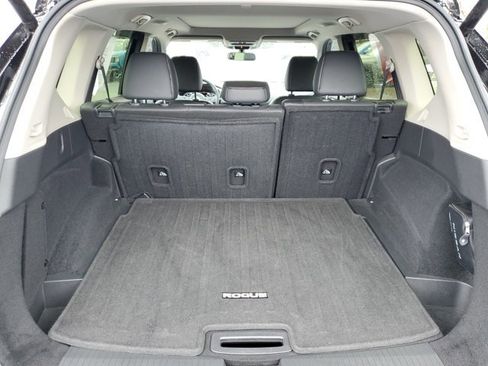 Certified 2023 Nissan Rogue SV w/ SV Premium B Package image 29