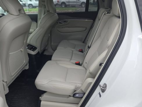 Used 2025 Volvo XC90 T8 Ultra w/ Protection Package Premier AWD/4WD image 4