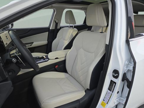 Used 2026 Lexus NX 350 AWD w/ Luxury Package image 29