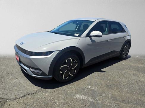 Used 2024 Hyundai Ioniq 5 SEL RWD image 7