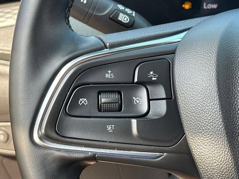 Used 2025 Buick Encore GX Sport Touring AWD/4WD image 18