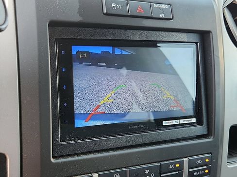 Used 2012 Ford F150 XLT w/ XLT Chrome Pkg RWD image 12