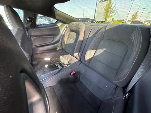 Used 2016 Ford Mustang Shelby GT350 w/ Track Package RWD image 7