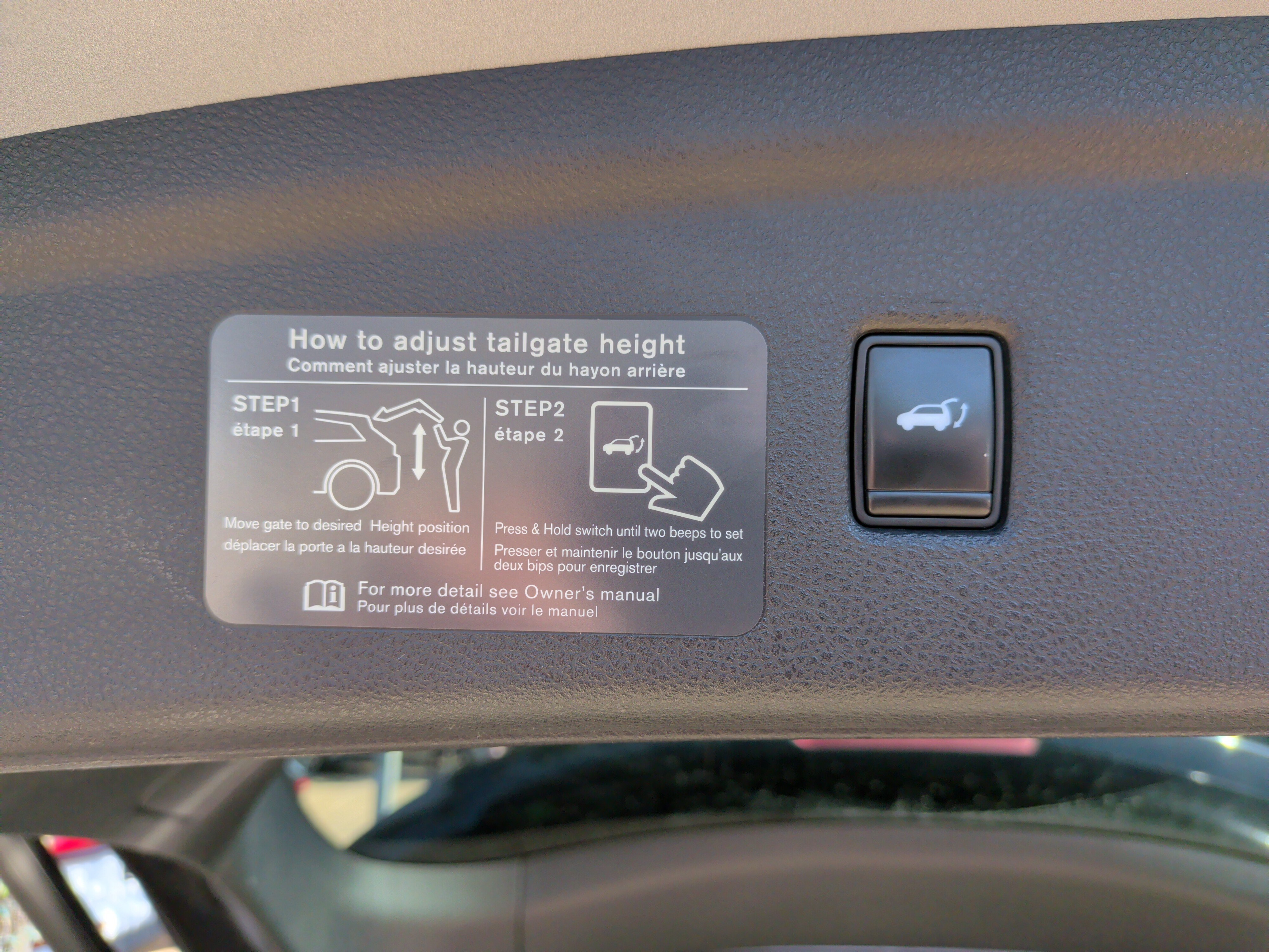 Used 2019 INFINITI QX50 Essential w/ Sensory Package FWD image 39